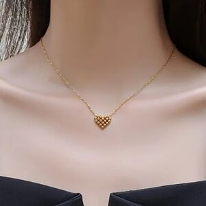 Elegant Gold Heart Necklace